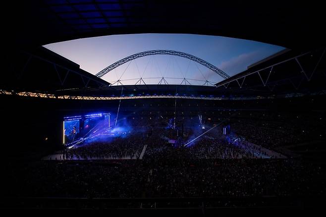 지난 20~21일 영국 런던 웸블리 스타디움에서 열린 두아 리파 콘서트. 웸블리 스타디움 엑스(X) 갈무리