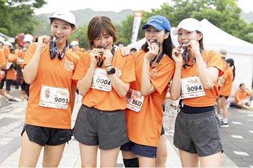 배우 최강희가 기부런 현장에서 전한 메시지가 잔잔한 울림을 남겼다. 사진=최강희 SNS