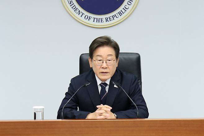 이재명 대통령이 23일 용산 대통령실에서 제1차 수석보좌관회의를 주재하고 있다. 연합뉴스