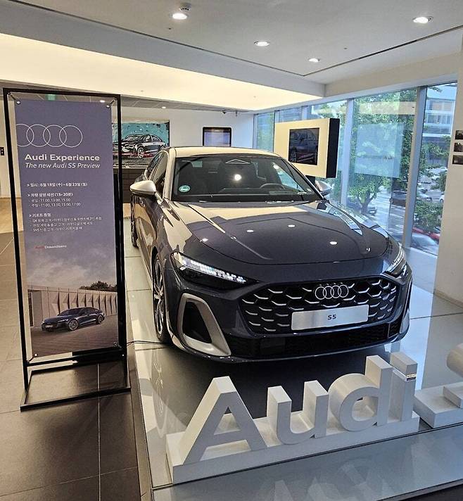 아우디코리아는 마일드하이브리드 시스템이 탑재된 디젤 모델의 국내 출시를 앞두고 있다. 사진은 더 뉴 아우디 A5의 고성능 버전 S5. 사진=이동준 기자