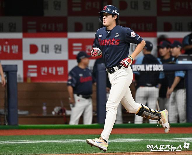 롯데 자이언츠 내야수 나승엽이 24일 창원 NC파크에서 열리는 2025 신한 SOL Bank KBO리그 NC 다이노스와의 팀 간 7차전에 앞서 1군 엔트리에 등록됐다. 사진 엑스포츠뉴스 DB