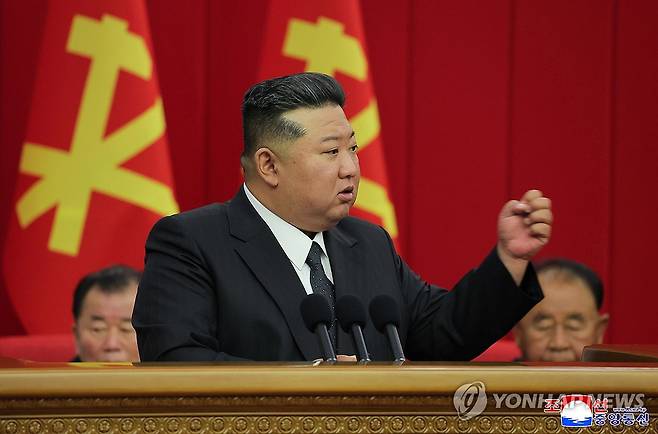 북한, 당 중앙위원회 제8기 제12차 전원회의 개최 (평양 조선중앙통신=연합뉴스) 김정은 북한 국무위원장이 지난 21일부터 23일까지 사흘간 노동당 중앙위원회 제8기 제12차 전원회의 확대회의를 열어 상반기를 결산하고 하반기 정책 방향을 논의했다고 조선중앙통신이 24일 보도했다. 2025.6.24 
    [국내에서만 사용가능. 재배포 금지. For Use Only in the Republic of Korea. No Redistribution] nkphoto@yna.co.kr