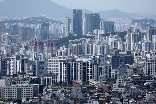 최근 서울 아파트 경매 시장에서 '똘똘한 한 채' 바람이 불고 있다. 연합뉴스