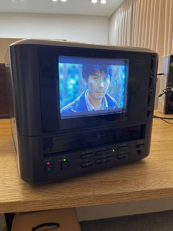 이것도 휴대용 비디오 플레이어..