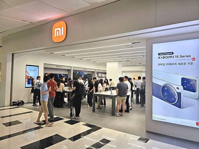 서울 IFC몰 지하 2층에 마련된 국내 첫 샤오미 스토어 / 출처=IT동아