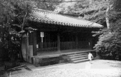 An old photo of the Gwanwoldang Shrine (Korea Heritage Services)