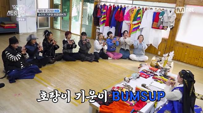 신당을 찾아온 범접. /사진=Mnet '월드 오브 스트릿 우먼 파이터 (WSWF)' 캡처