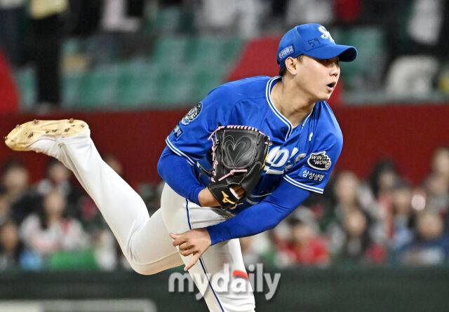 29일 오후 인천광역시 문학동 SSG랜더스필드에서 진행된 '2025 프로야구 KBO리그' SSG랜더스와 삼성라이온즈의 경기. 삼성 배찬승이 역투하고 있다./마이데일리