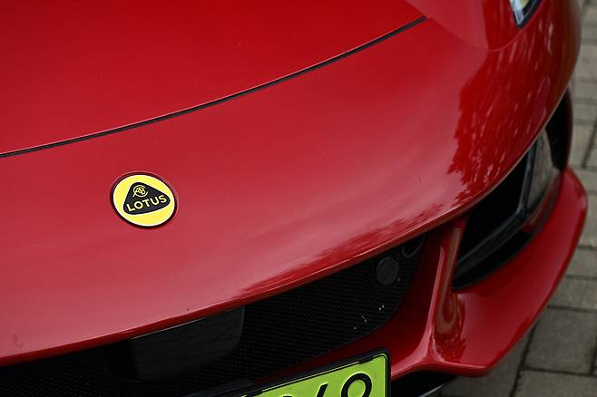 로터스 에미라 V6. 사진: 김학수 기자