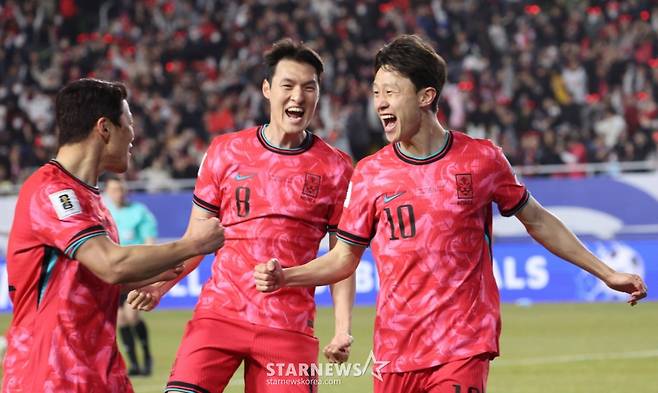 2026 북중미 월드컵 아시아 3차 예선 대한민국 대 요르단 경기가 지난 3월 수원월드컵경기장에서 열렸다.   이재성이 첫골을 터뜨린 후 환호하고 있다. /사진=김진경 대기자