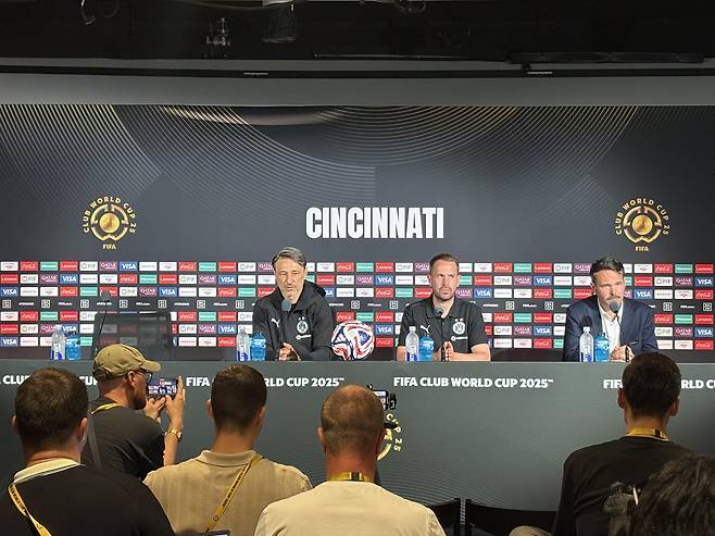 니코 코바치 감독(왼쪽) [울산 HD 제공. 재판매 및 DB 금지]