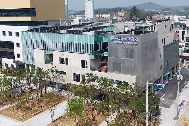 최근 신축한 무안보건소 전경