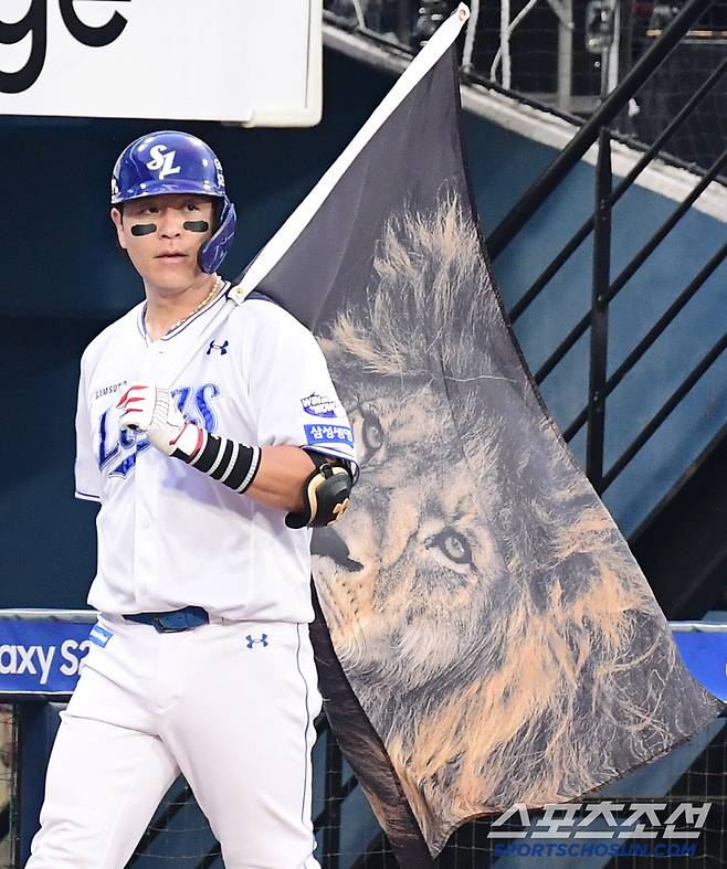 26일 대구 삼성라이온즈파크에서 열린 삼성과 한화의 경기. 4회말 한화 문동주 상대 선제 솔로홈런을 날린 삼성 강민호. 대구=송정헌 기자songs@sportschosun.com/2025.06.26/