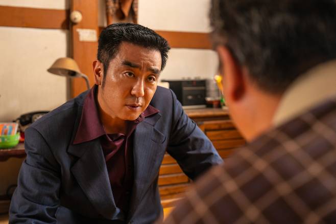 ‘파인: 촌뜨기들’ 보도스틸 12종 공개 (사진: 디즈니+)