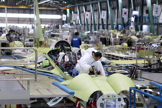 경남 사천의 한국항공우주산업(KAI) FA-50 전투기 제작 현장./KAI
