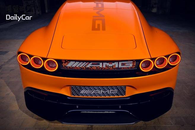 메르세데스-AMG, 콘셉트 AMG GT XX (MBUX 플루이드 라이트 패널)