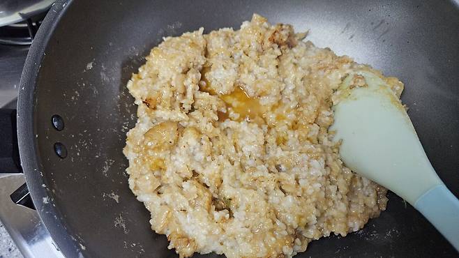 20250625_180805.jpg 저녁 숯불바베큐 치킨에 한잔