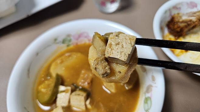 20250625_185149.jpg 저녁 숯불바베큐 치킨에 한잔