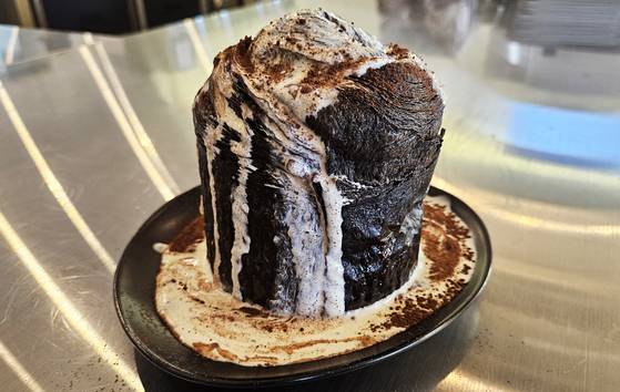 플로이스트의 대표 메뉴 중 하나인 '제주르륵'. 입맛에 맞는 크림을 선택해 먹을 수 있다. 손민호 기자