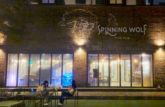 플레이스 캠프는 젊은 감각의 감성 숙소다. 손민호 기자