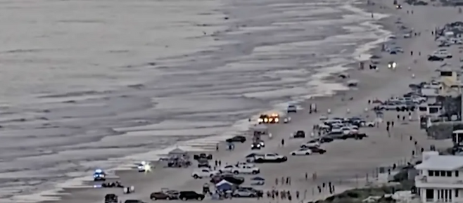 ▲ 미국 플로리다주 뉴 스머나 비치에서 신혼여행 중이던 29살 남성이 낙뢰 사고로 사망했다 [CBS 마이애미]