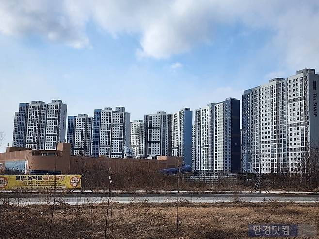 평택지제역 역세권 단지인 평택시 지제동 '지제역더샵센트럴시티' 모습. 사진=한경DB