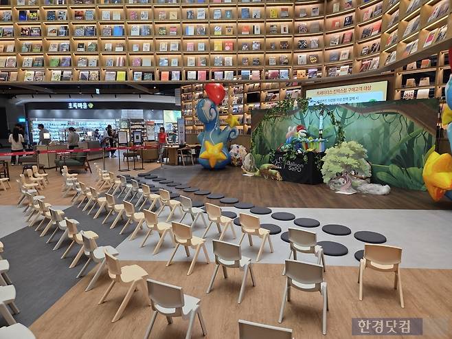 26일 오픈한 이마트 스타필드 마켓 킨텍스점에 어린이 공연장이 마련돼있다./사진=박수림 기자