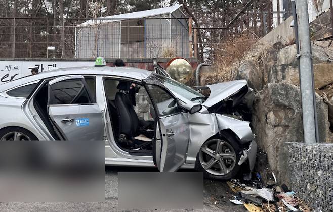 현대해상이 최근 약물운전에 따른 교통사고가 크게 증가했다고 26일 밝혔다. 사진은 올해 울산시에서 발생한 교통사고 현장. 사진은 기사 내용과 직접적인 관련이 없음./사진=뉴스1 김세은 기자