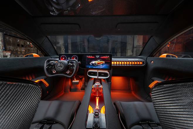 CONCEPT AMG GT XX  실내