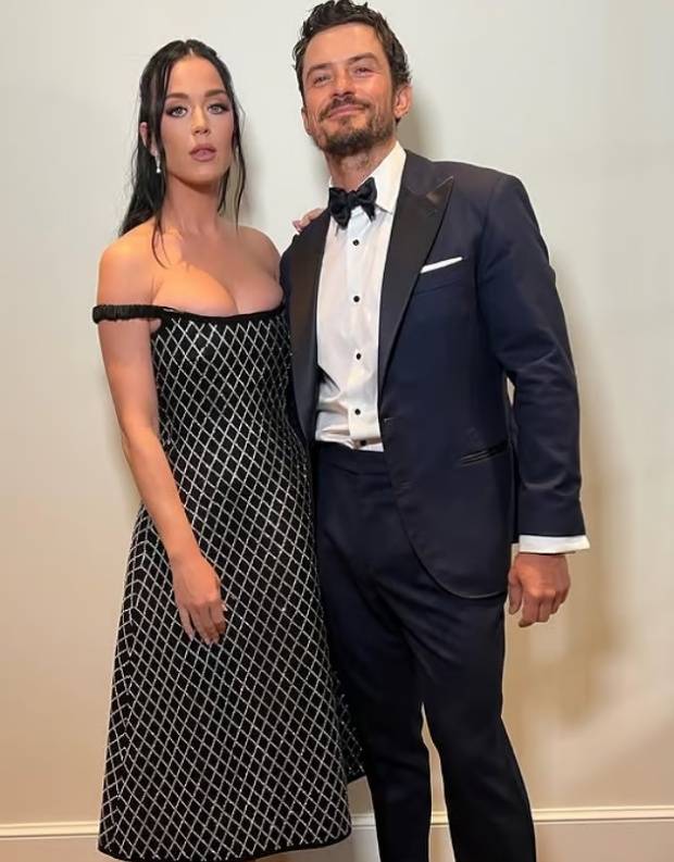 케이티 페리 올랜도 블룸