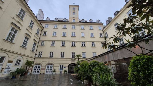 하이든이 빈에서 주로 머물렀던 에스터하지궁전 중정 전경. 남태우 기자