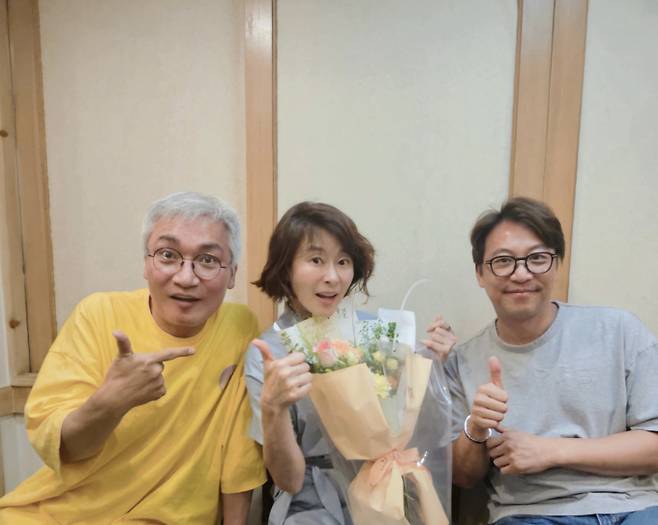 예지원, 오만석·조재윤과 반가운 재회…“대전에서 만난 소중한 동생들”(사진 출처:예지원 SNS)