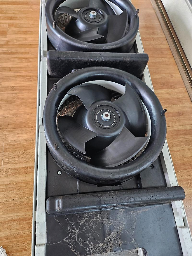 image.png 에어컨 청소업체 불렀다가 빡친 보배아재.jpg