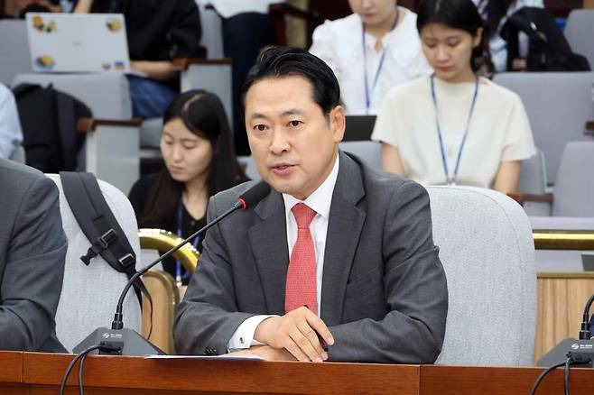 장동혁 법제사법위원회 간사가 27일 서울 여의도 국회에서 열린 원내대책회의에서 발언하고 있다. 사진=박범준 기자