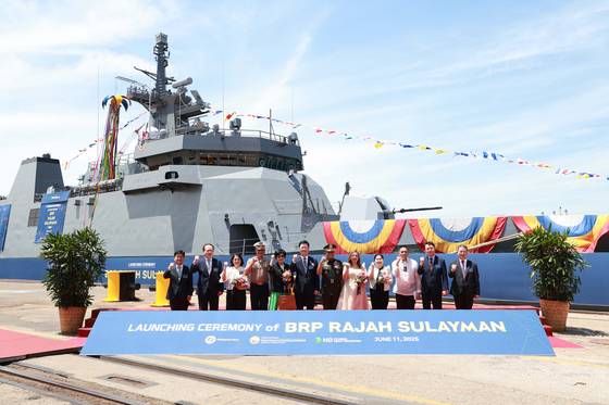 지난 12일 HD현대중공업이 필리핀에 수출한 2400t급 원해경비함 라자 술라이만함의 진수식이 열렸다. HD현대중공업