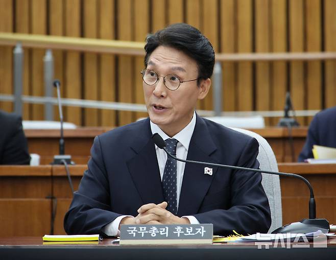 [서울=뉴시스] 김금보 기자 = 김민석 국무총리 후보자가 24일 서울 여의도 국회에서 열린 인사청문회에서 질문에 답하고 있다. 2025.06.24. kgb@newsis.com