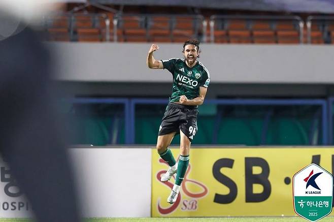 [서울=뉴시스] 프로축구 K리그1 전북현대의 콤파뇨. (사진=한국프로축구연맹 제공) *재판매 및 DB 금지