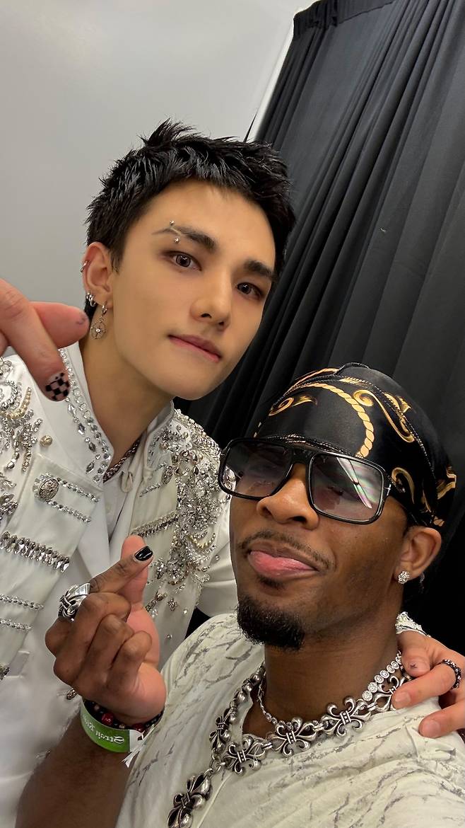 스트레이키즈 현진(왼쪽)과 데이비드.