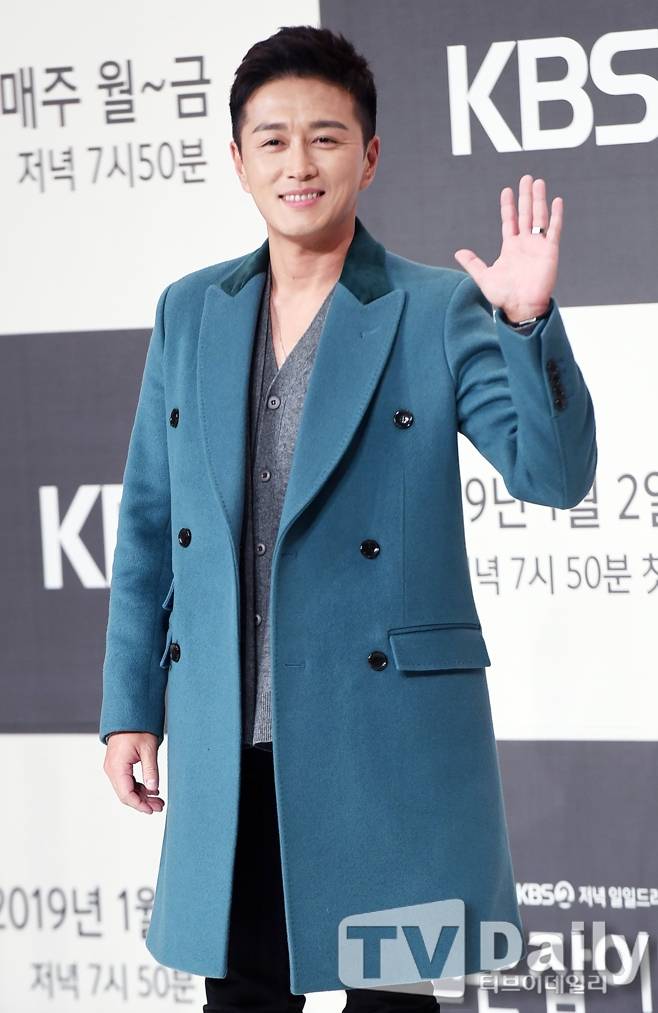 진태현