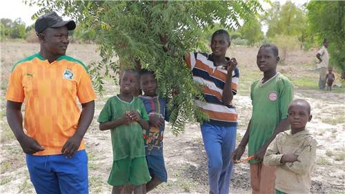 카메룬 앙두밀 마을의 아이들 전석우 기자  jujitsusw@yna.co.kr