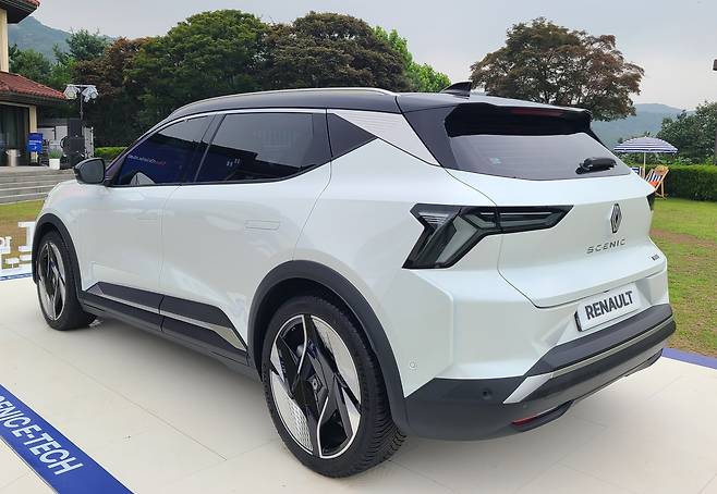 르노 '세닉 E-Tech 100％ 일렉트릭' [촬영 홍규빈]