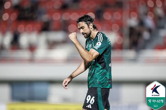 전북 콤파뇨의 골 세리머니 [한국프로축구연맹 제공. 재판매 및 DB 금지]