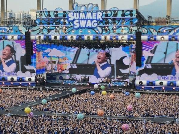가수 싸이의 여름 콘서트 '싸이&nbsp;흠뻑쇼-서머 스웨그 2025'가 인천 아시아드주경기장에서 열리고 있다. 2025.6.28&nbsp;ⓒ연합뉴스&nbsp;