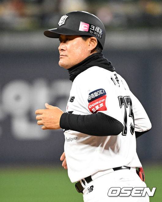 [OSEN=이대선 기자] KT 이종범 코치 2025.04.11