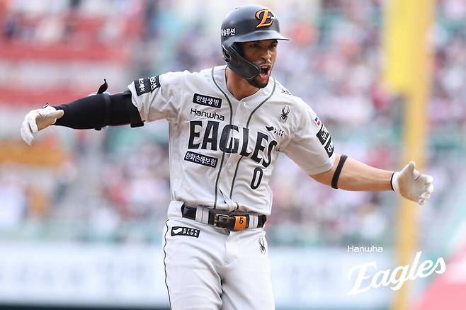 ▲ 6회 역전 3점 홈런을 터뜨리며 만점 활약을 이어 가고 있는 루이스 리베라토 ⓒ한화이글스