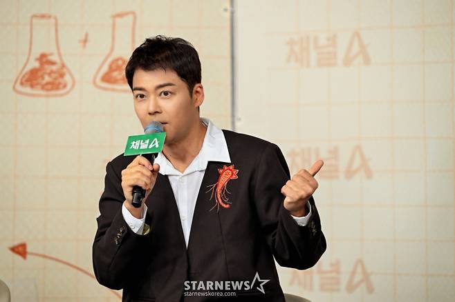 방송인 전현무  /사진=김휘선 hwijpg@