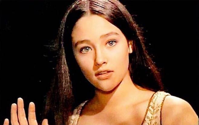 영화 '로미오와 줄리엣'으로 유명한 배우 올리비아 핫세가 지난해 12월 73세의 나이로 사망했다. 2008년 유방암 진단을 받았던 그는 유방절제술 후 완치 판정을 받았지만 2018년 재발, 투병해왔다. [사진=SNS]