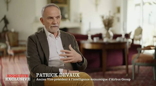 지난 1월 프랑스 공중파 방송 M6의 다큐멘터리에 나와 증언하는 패트릭 드보 전 에어버스 부사장. /M6 방송 캡처