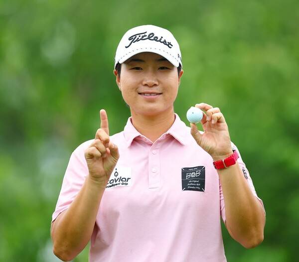 2025년 한국여자프로골프(KLPGA) 투어 맥콜·모나 용평 오픈에 출전한 김지수 프로가 2라운드에서 홀인원을 기록했다. 사진제공=KLPGA