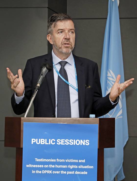 James Heenan, head of the UN Human Rights Office in Seoul, speaks at the opening of the public hearing hosted by his agency on Wednesday. [PARK SANG-MOON]